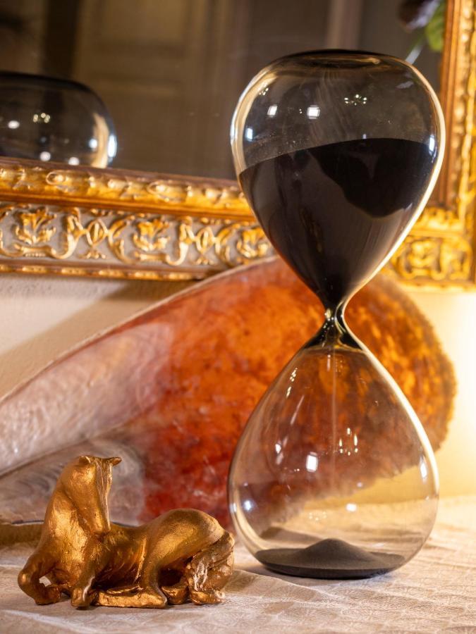 Luxury - Elegante Appartamento Nel Cuore Di לוקה מראה חיצוני תמונה