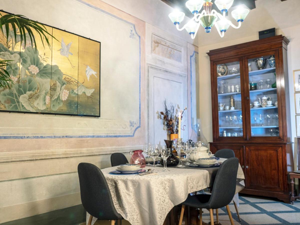 Luxury - Elegante Appartamento Nel Cuore Di לוקה מראה חיצוני תמונה