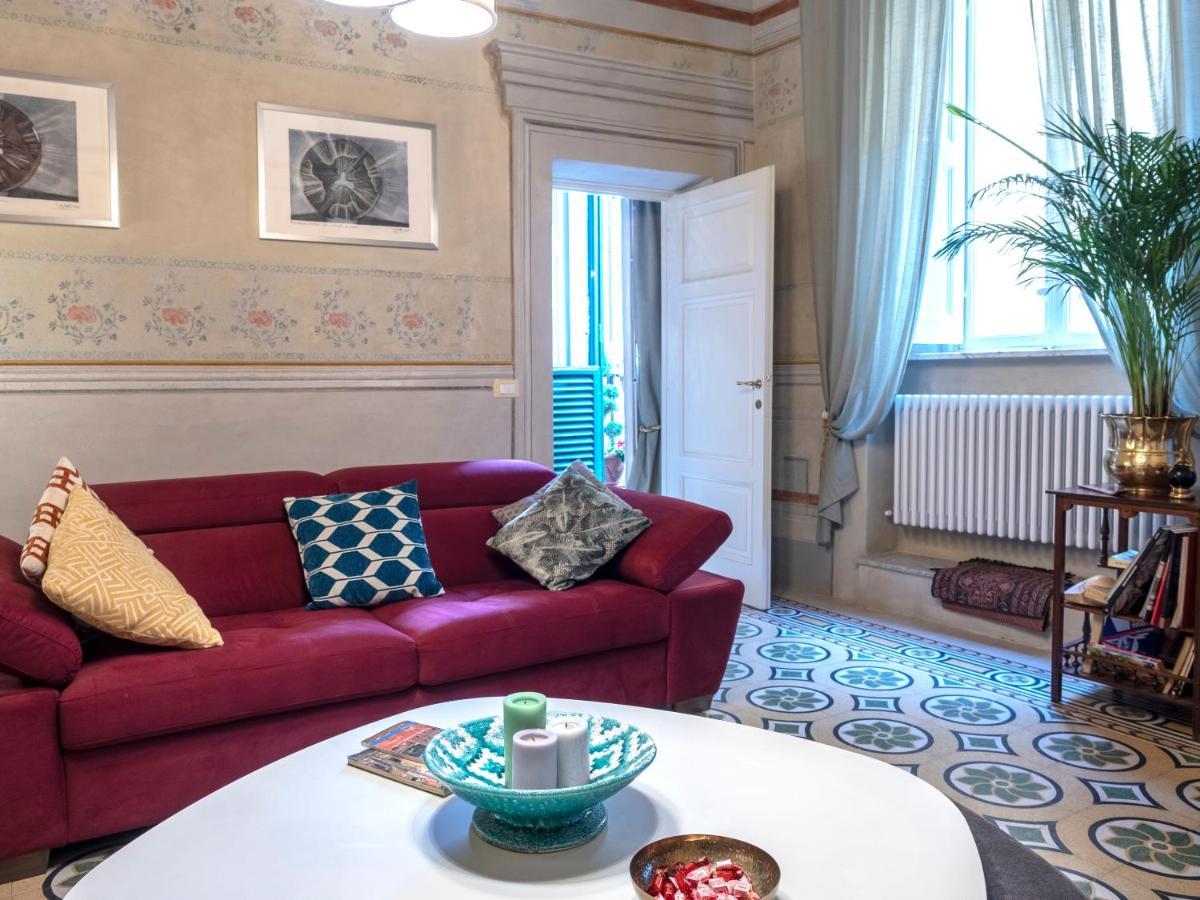 Luxury - Elegante Appartamento Nel Cuore Di לוקה מראה חיצוני תמונה
